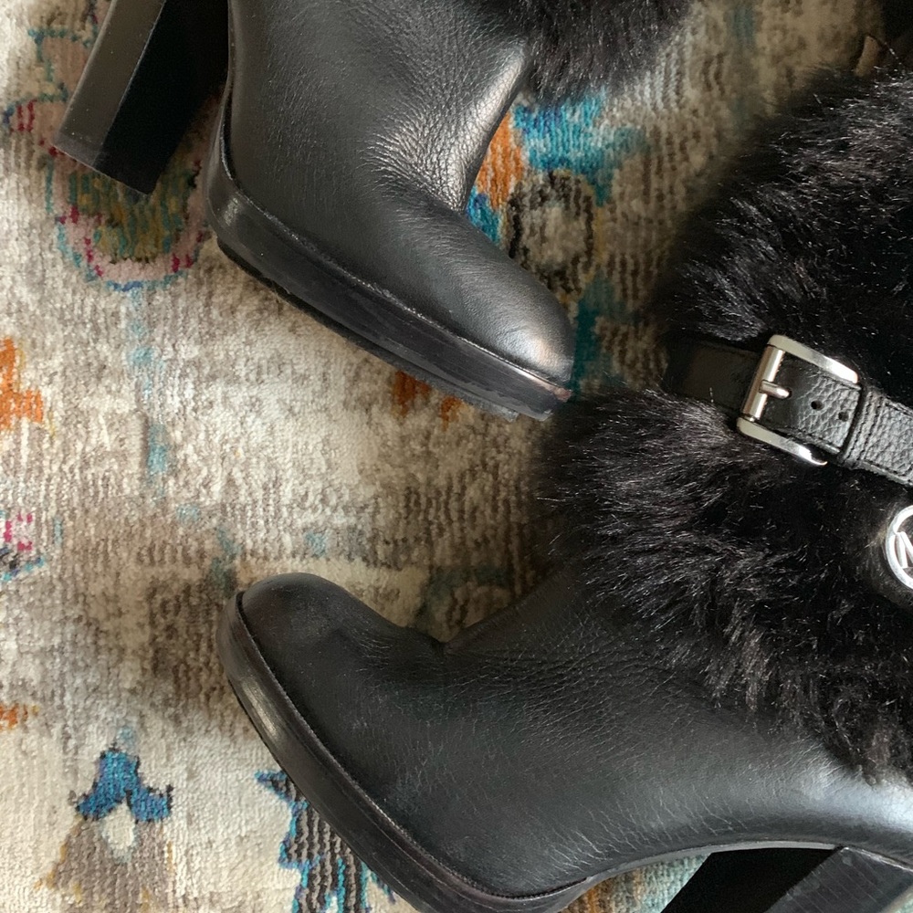 Michael Kors tall fur boots - Picture 2 of 4
